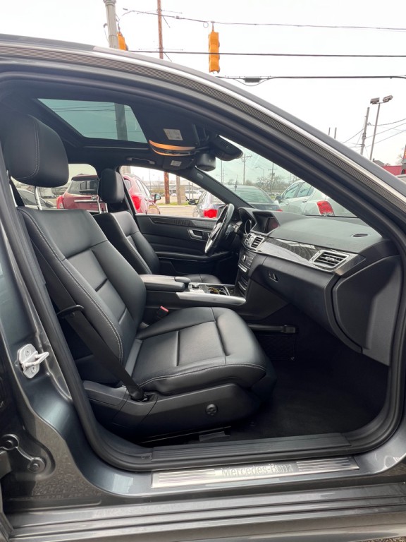 2016 Mercedes-Benz E-Class Image 7