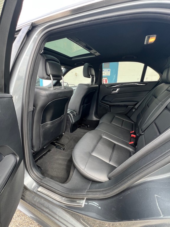 2016 Mercedes-Benz E-Class Image 14