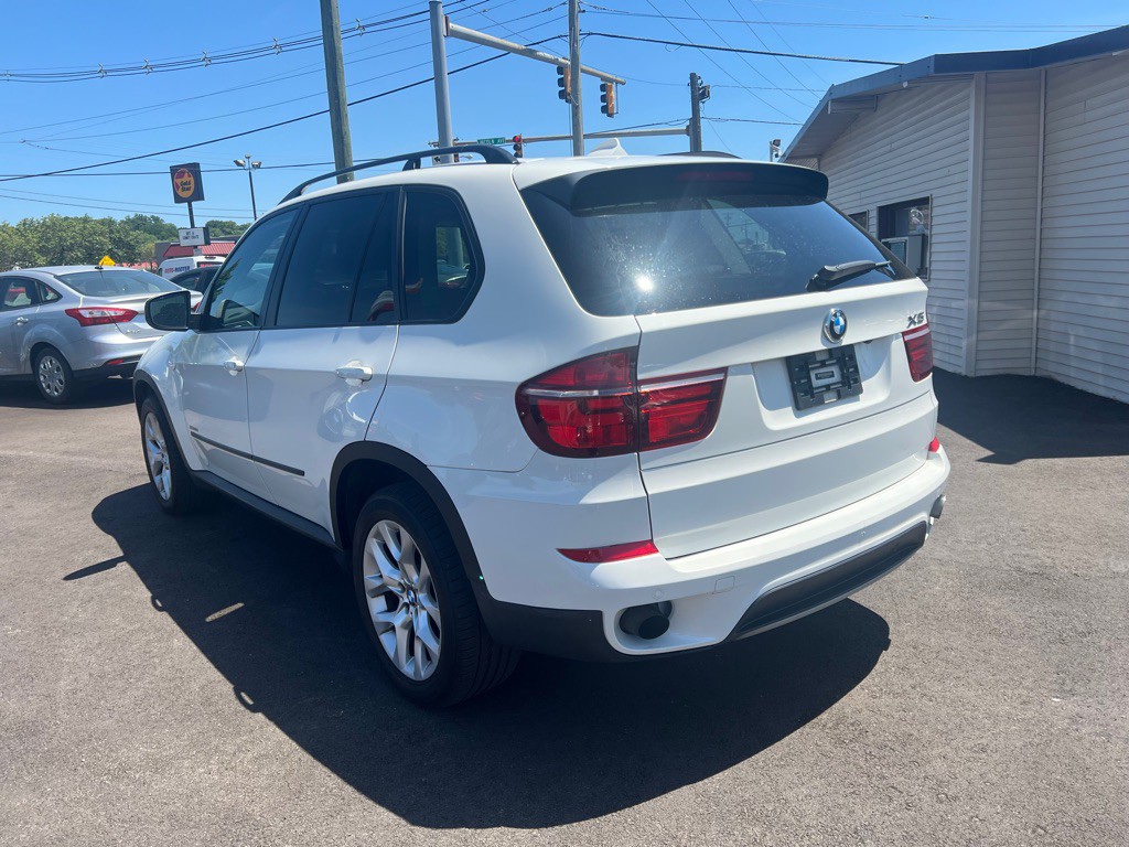 2012 BMW X5 Image 21