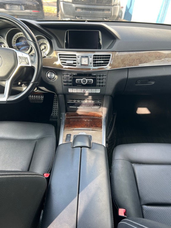 2014 Mercedes-Benz E-Class Image 12