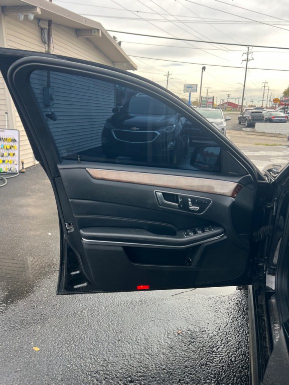 2014 Mercedes-Benz E-Class Image 8