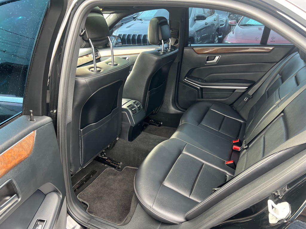 2014 Mercedes-Benz E-Class Image 15