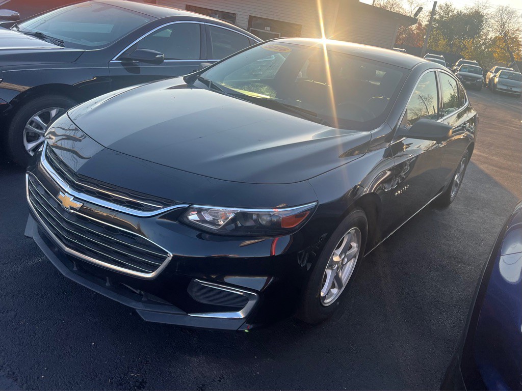 2016 Chevrolet Malibu Image 3