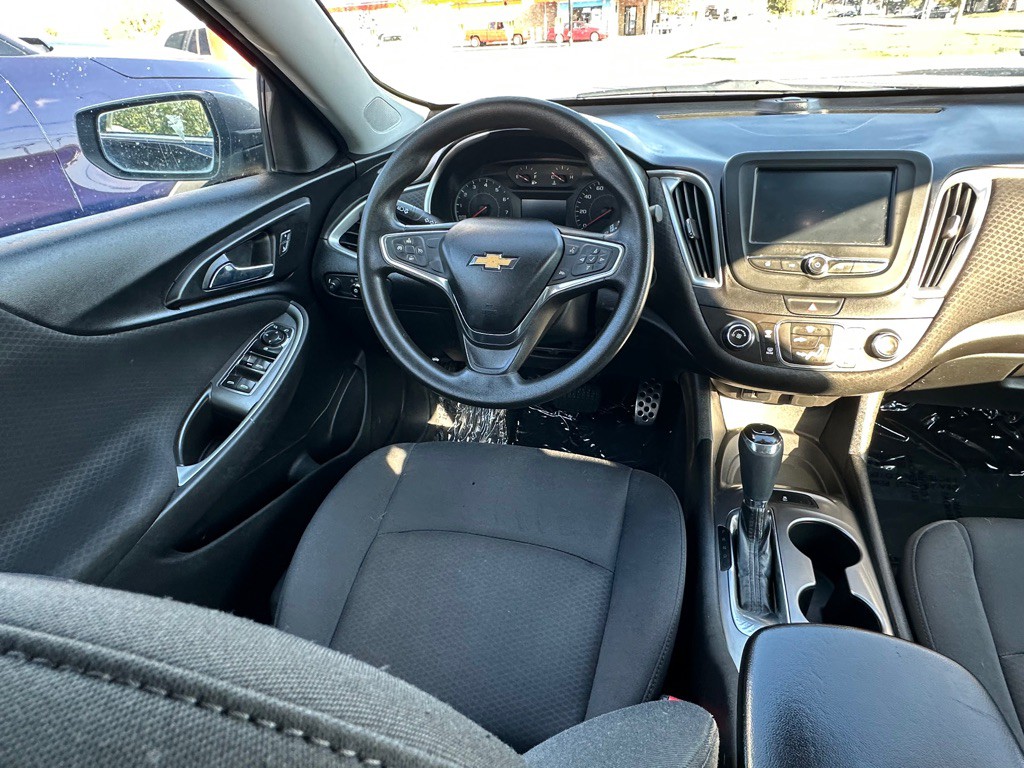 2016 Chevrolet Malibu Image 5
