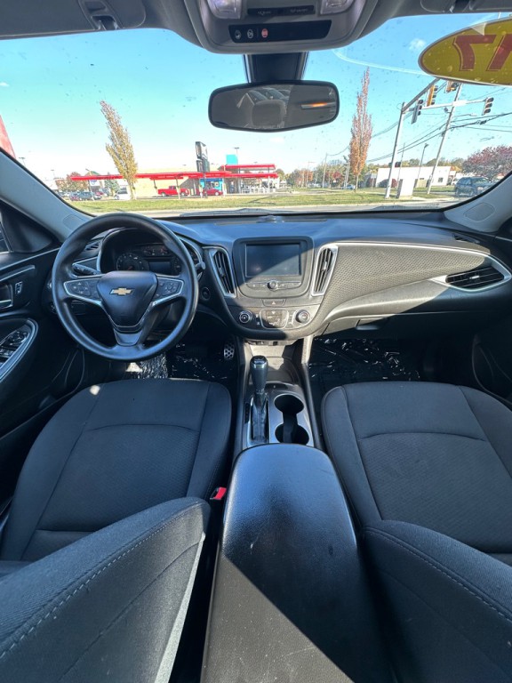 2016 Chevrolet Malibu Image 7