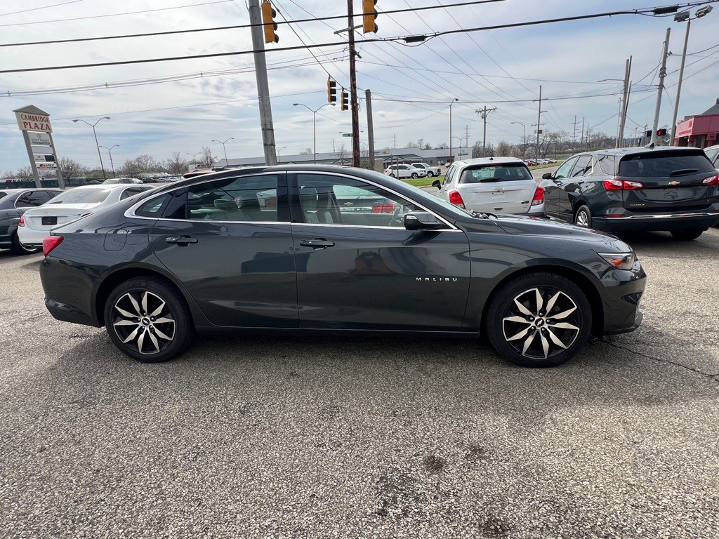 2016 Chevrolet Malibu Image 5