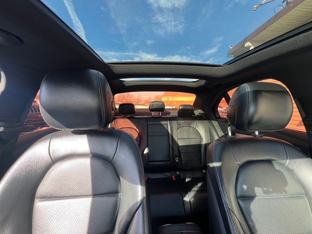 2018 Mercedes-Benz C-Class Image 14