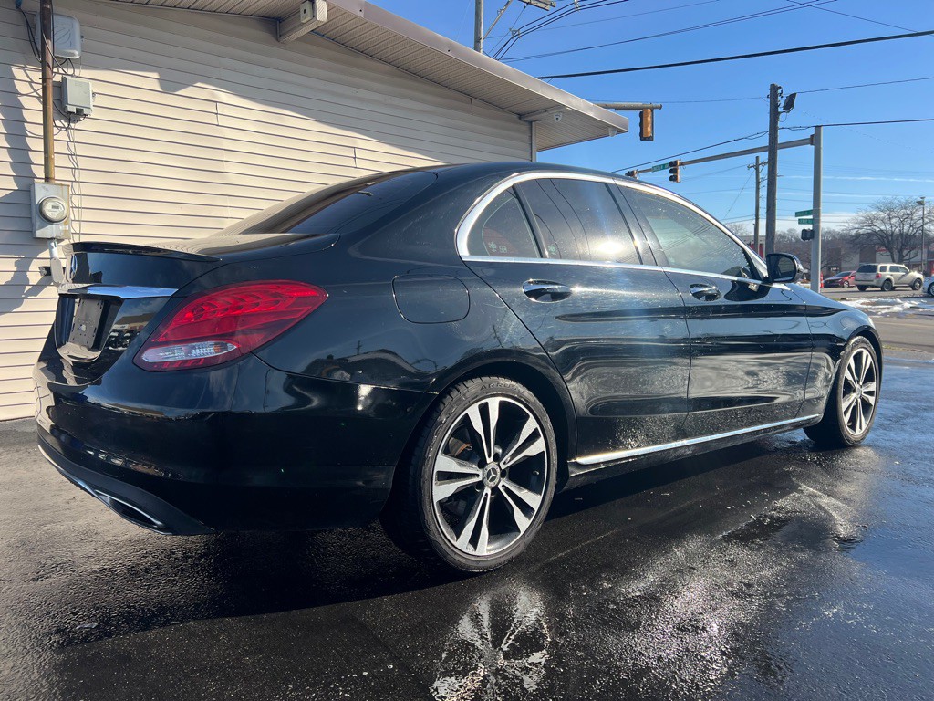 2018 Mercedes-Benz C-Class Image 17