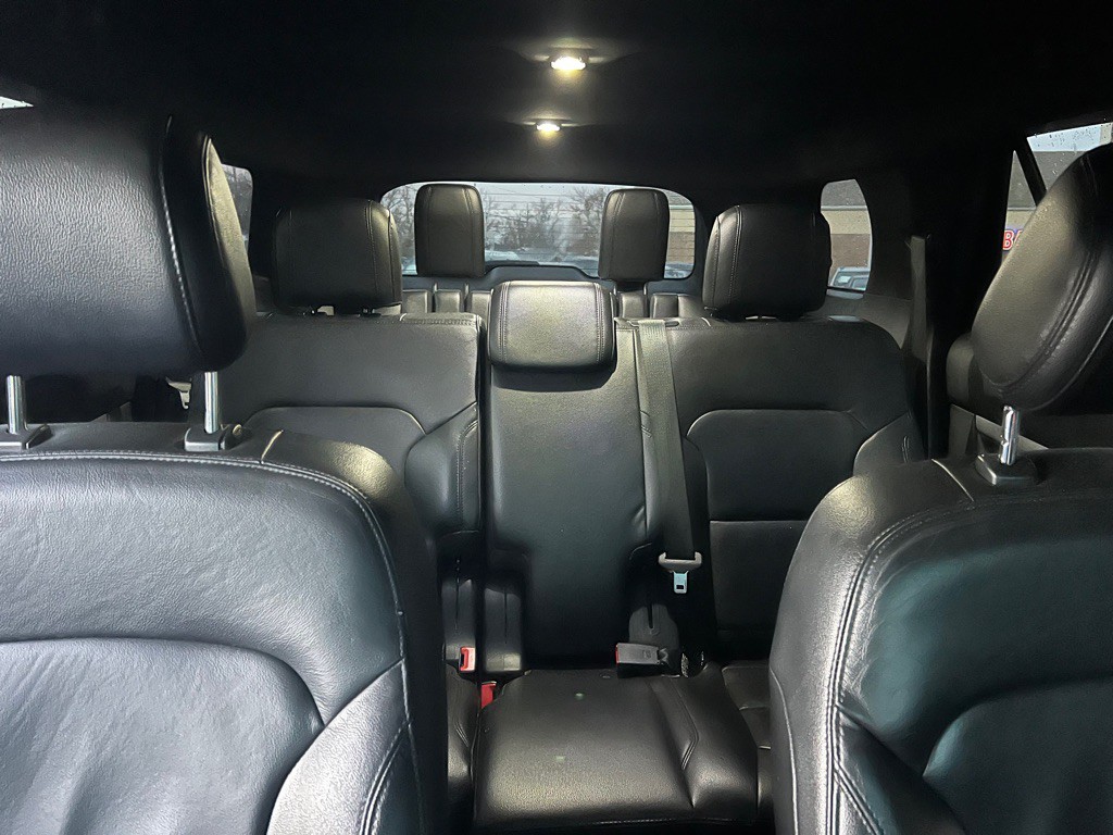 2016 Ford Explorer Image 17