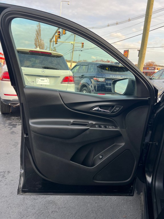 2018 Chevrolet Equinox Image 8