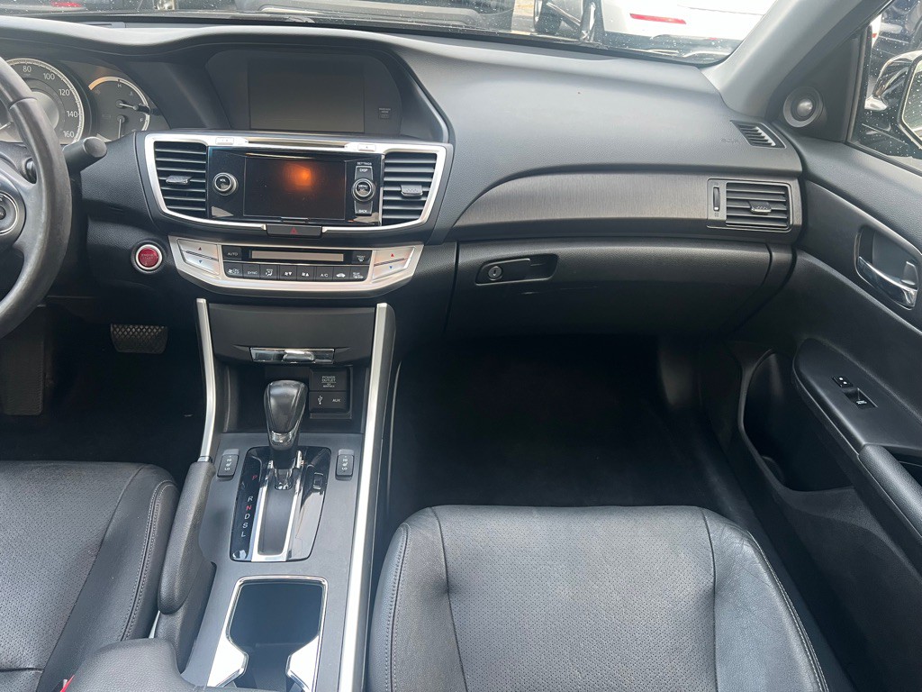 2013 Honda Accord Image 8