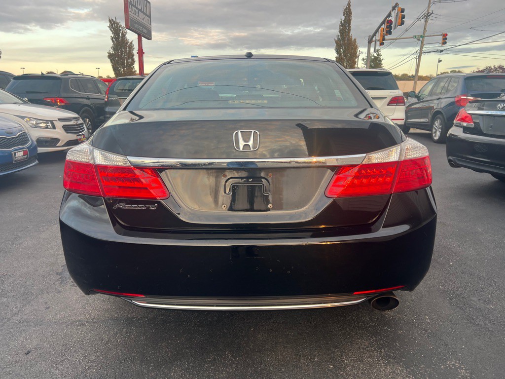 2013 Honda Accord Image 18
