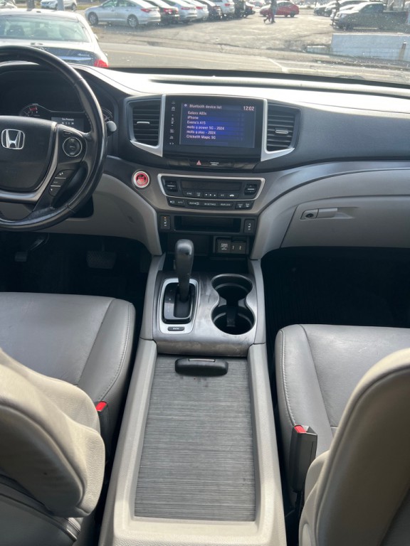 2017 Honda Pilot Image 10