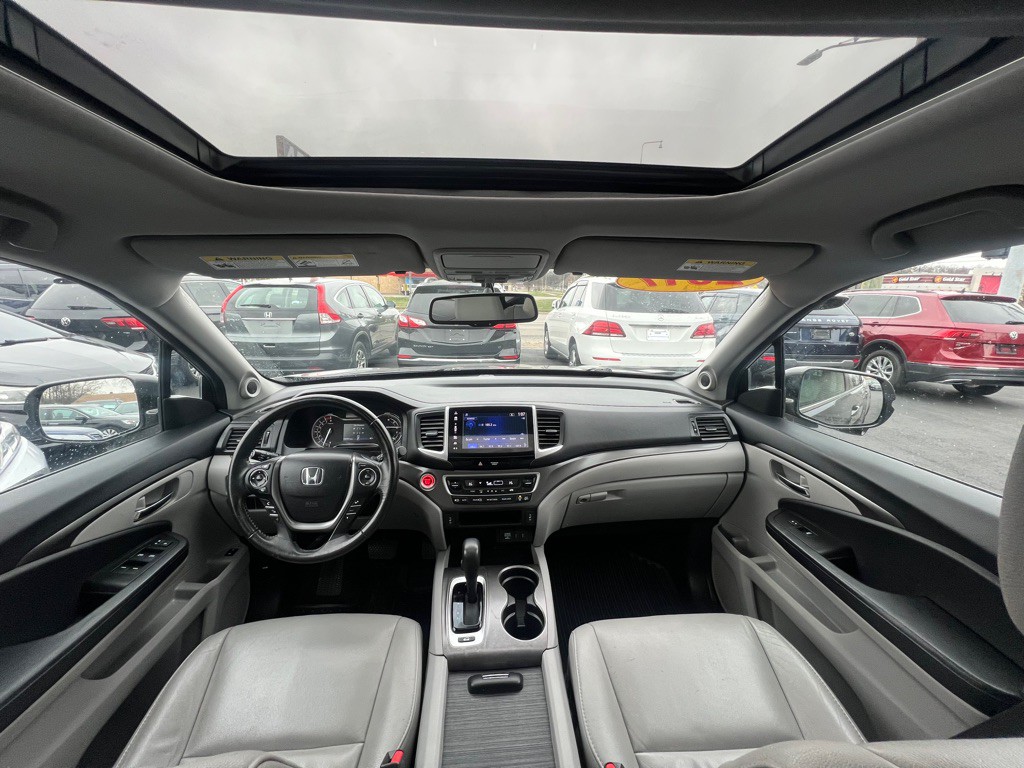 2017 Honda Pilot Image 14