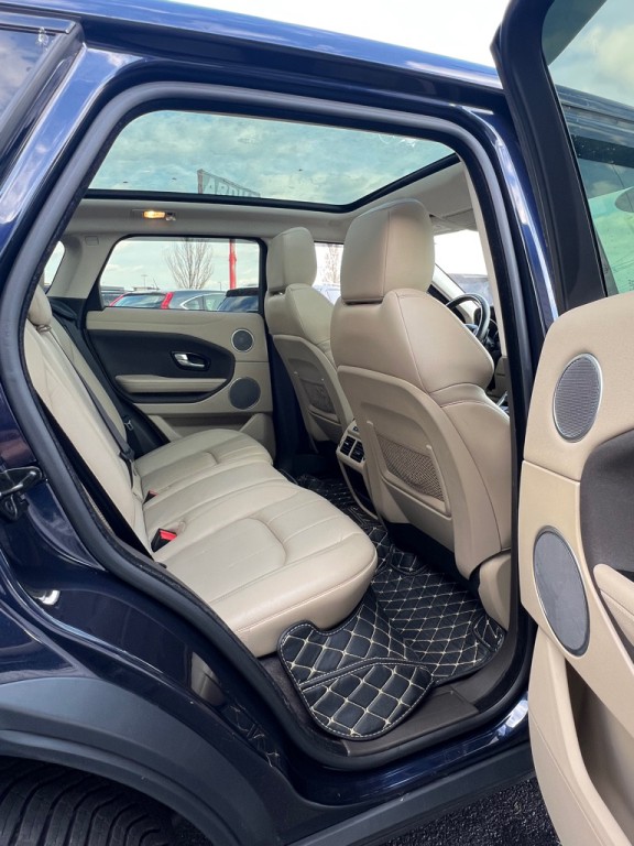 2017 Land Rover Range Rover Evoque Image 8