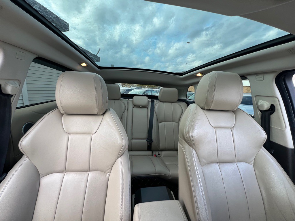 2017 Land Rover Range Rover Evoque Image 15