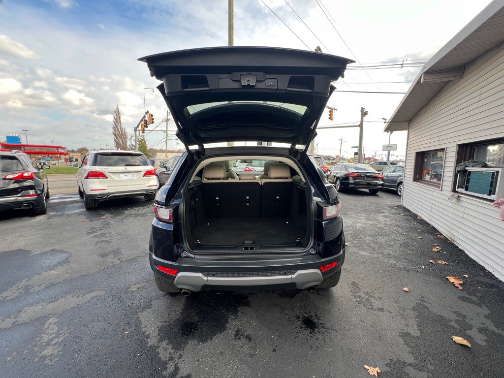 2017 Land Rover Range Rover Evoque Image 17