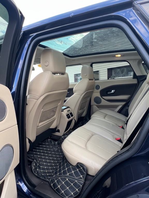 2017 Land Rover Range Rover Evoque Image 10