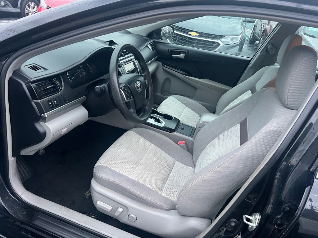 2013 Toyota Camry Image 7