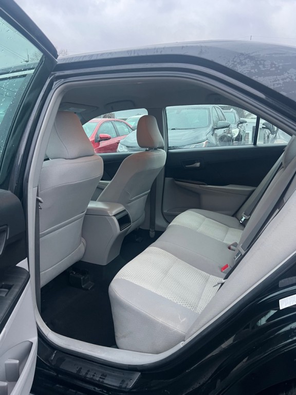 2013 Toyota Camry Image 14