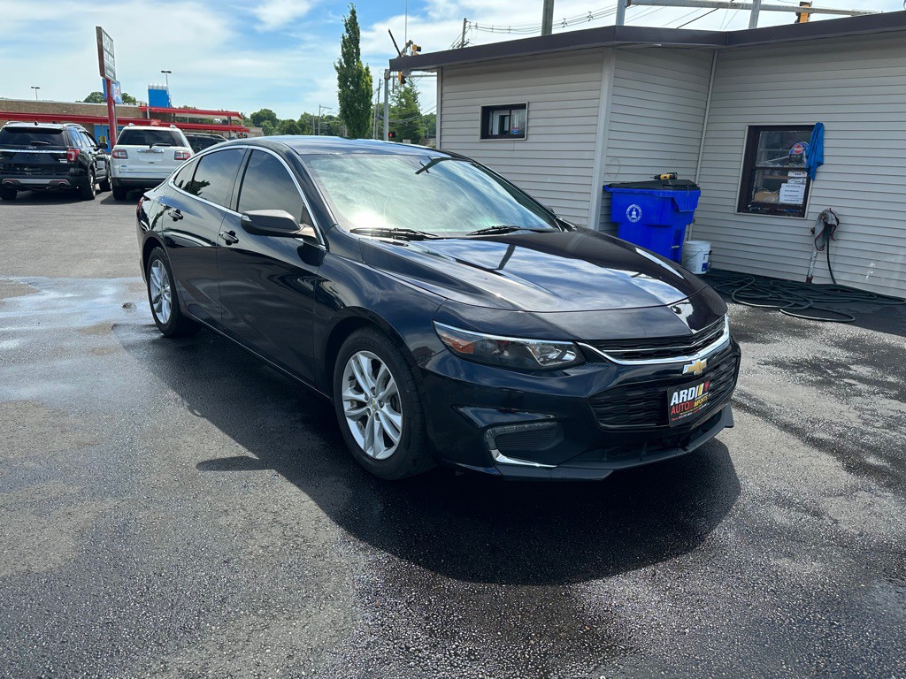 2017 Chevrolet Malibu Image 5