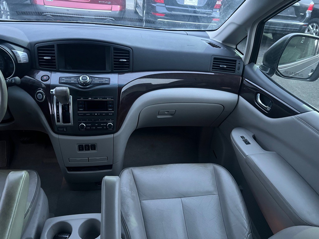 2011 Nissan Quest Image 7