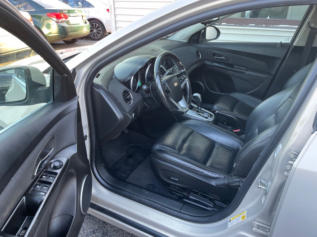 2012 Chevrolet Cruze Image 5