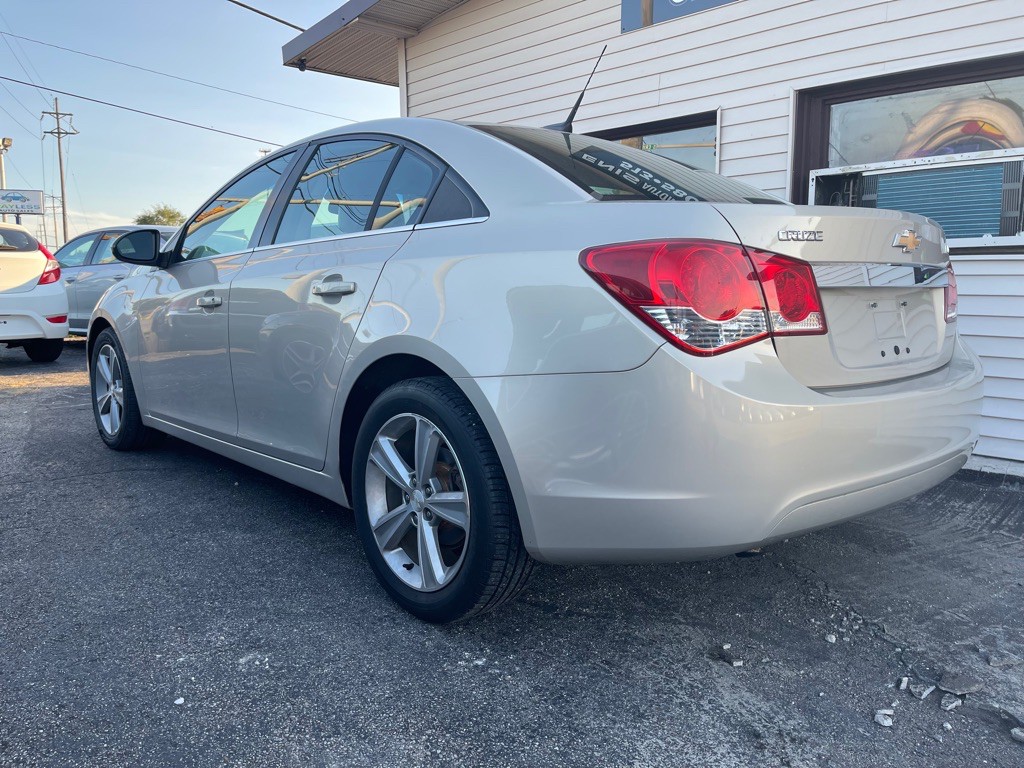 2012 Chevrolet Cruze Image 13
