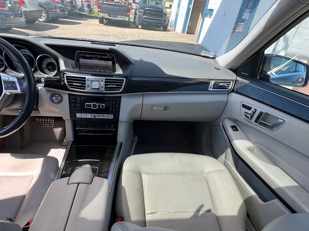 2014 Mercedes-Benz E-Class Image 10