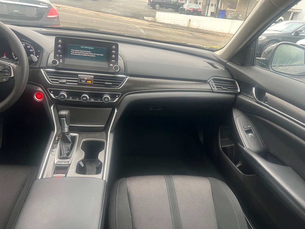 2018 Honda Accord Image 8