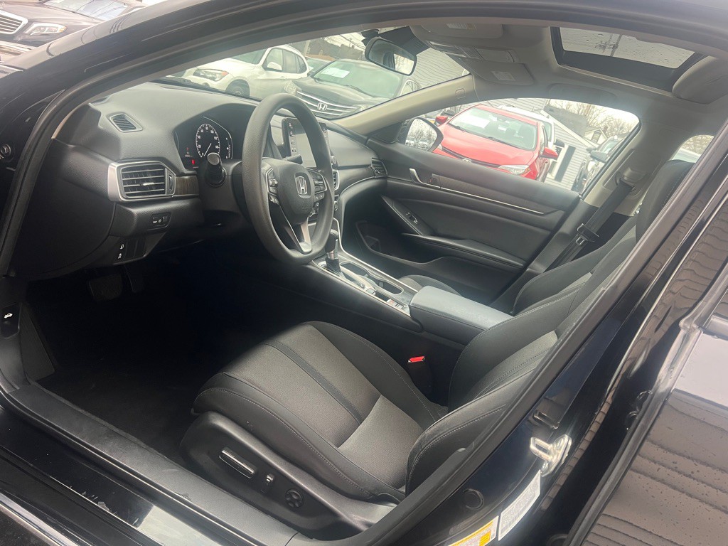 2018 Honda Accord Image 12