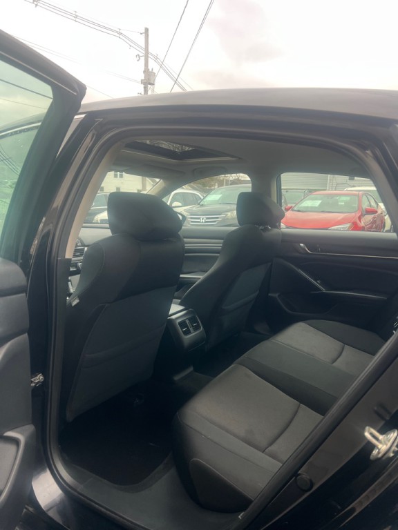 2018 Honda Accord Image 15
