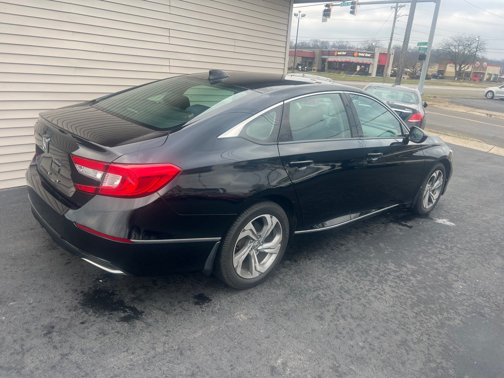 2018 Honda Accord Image 17