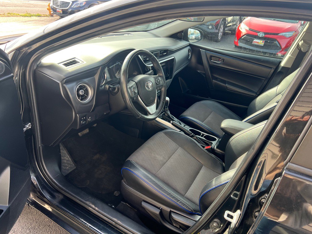 2018 Toyota Corolla Image 7