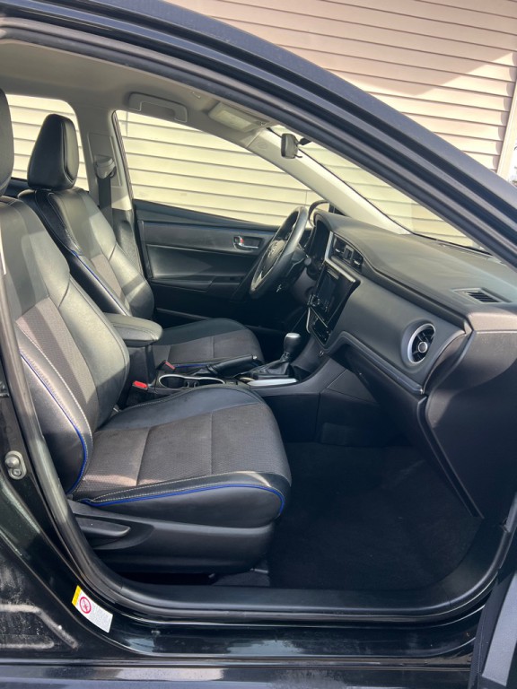 2018 Toyota Corolla Image 8