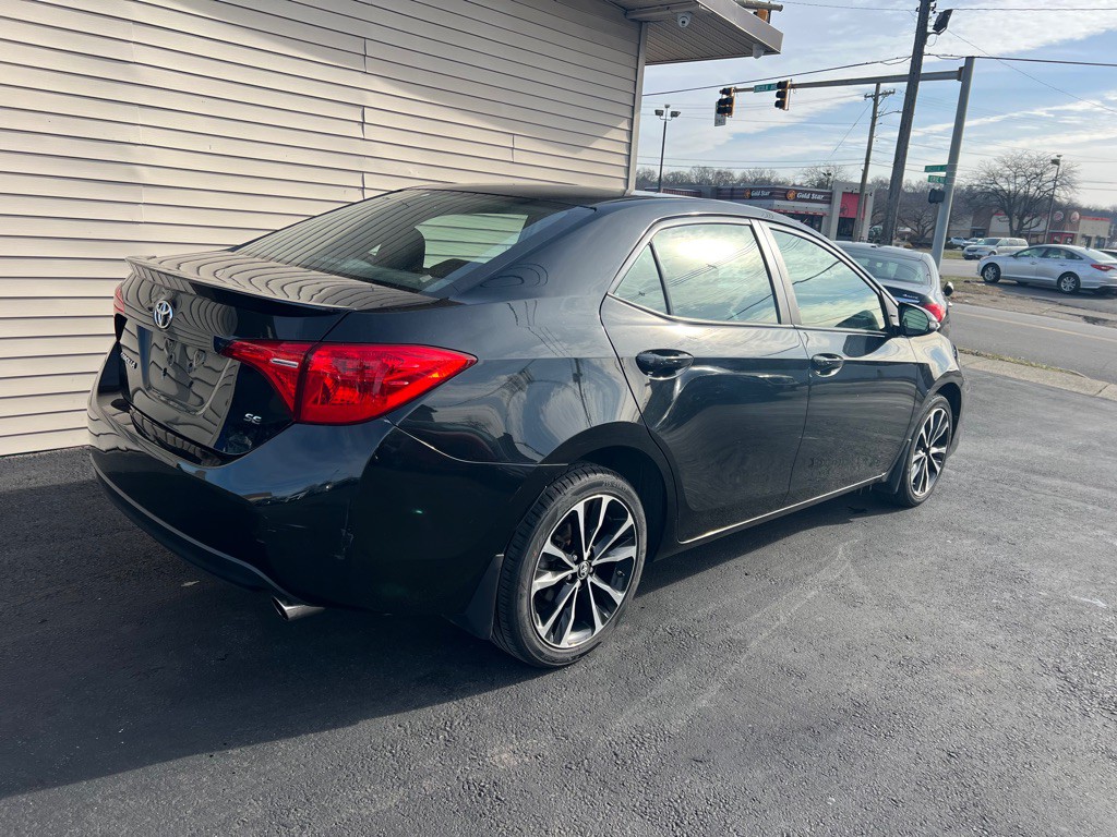 2018 Toyota Corolla Image 14