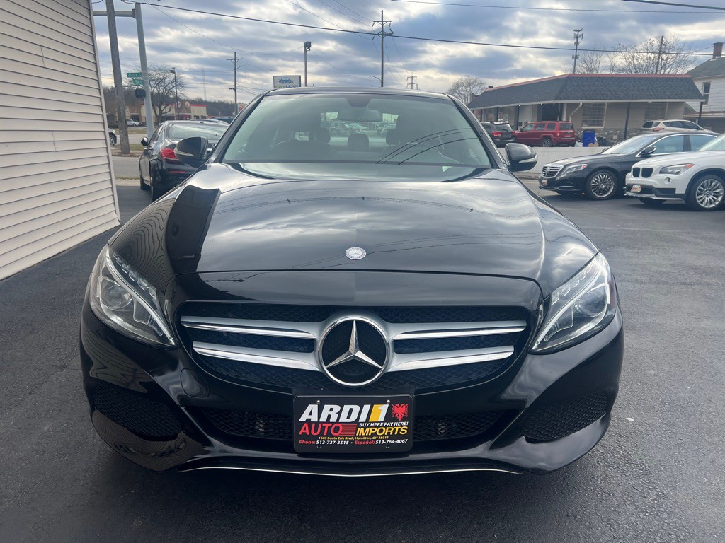 2015 Mercedes-Benz C-Class Image 2