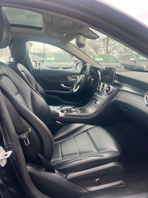 2015 Mercedes-Benz C-Class Image 12