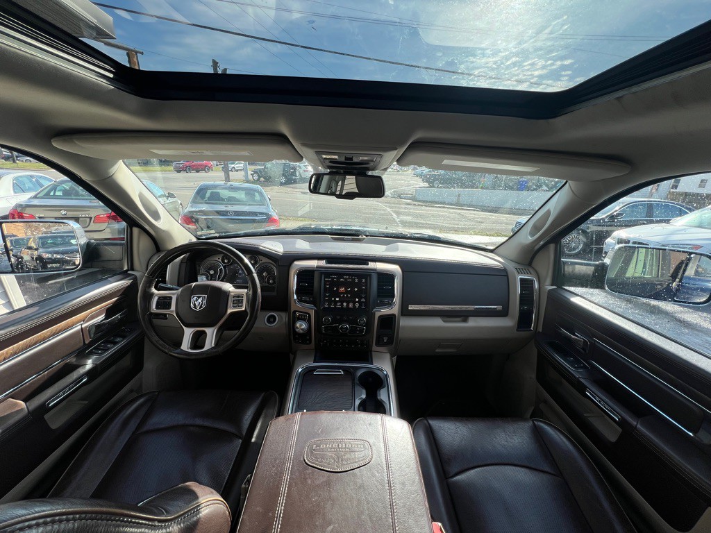 2016 RAM 1500 Image 11