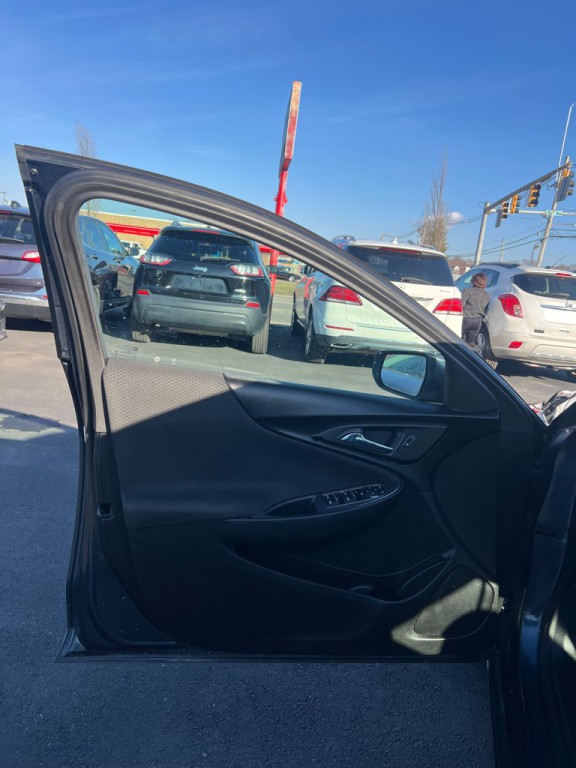 2020 Chevrolet Malibu Image 8