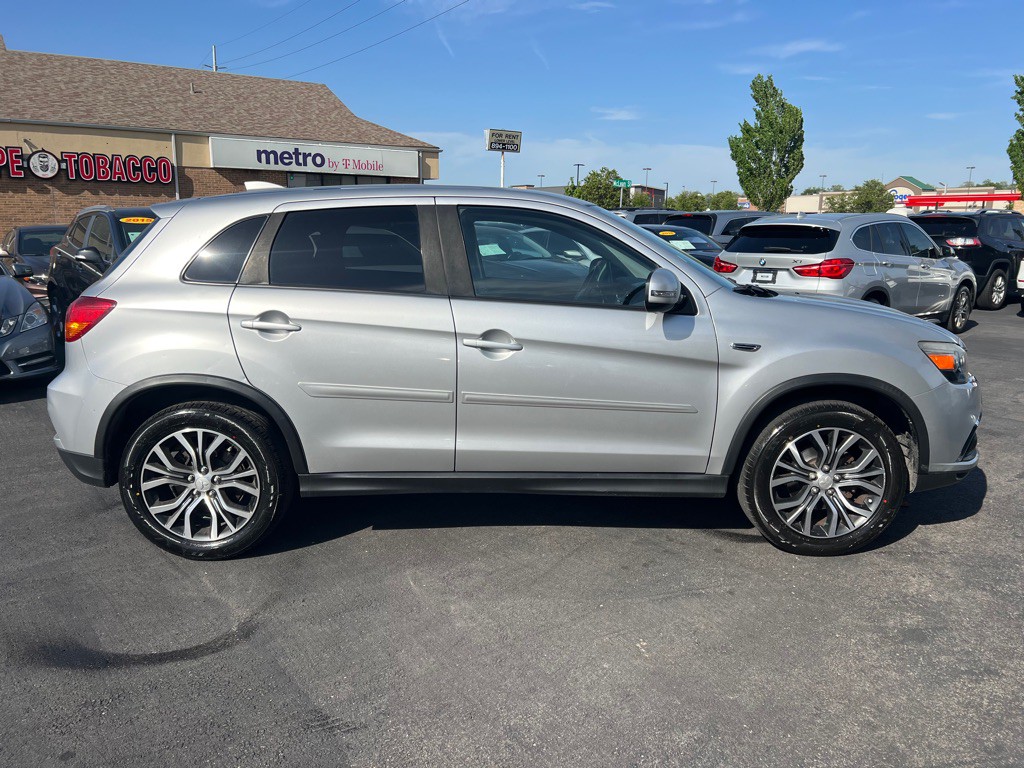 2019 Mitsubishi Outlander Image 5