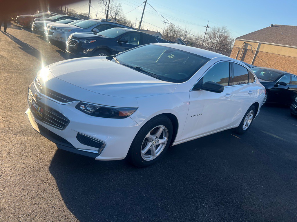 2018 Chevrolet Malibu Image 4