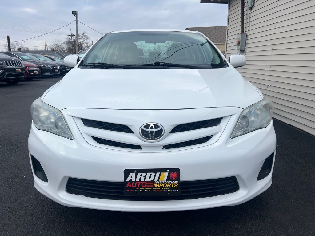 2012 Toyota Corolla Image 1