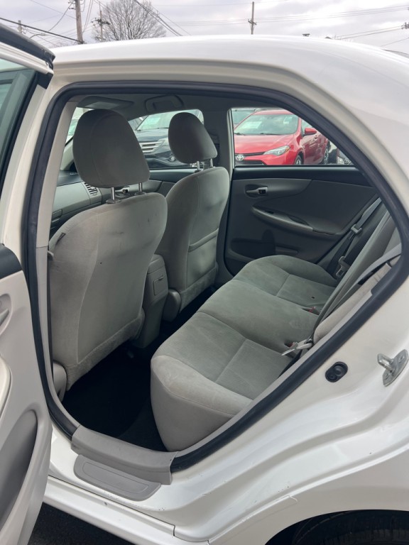 2012 Toyota Corolla Image 14