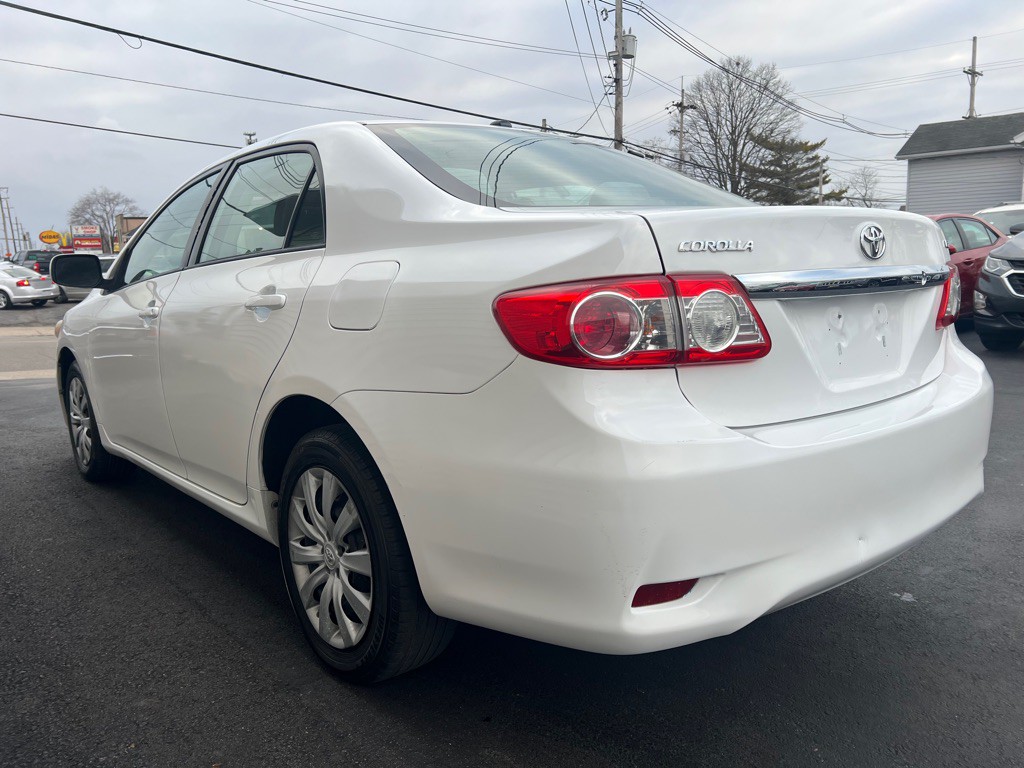 2012 Toyota Corolla Image 15