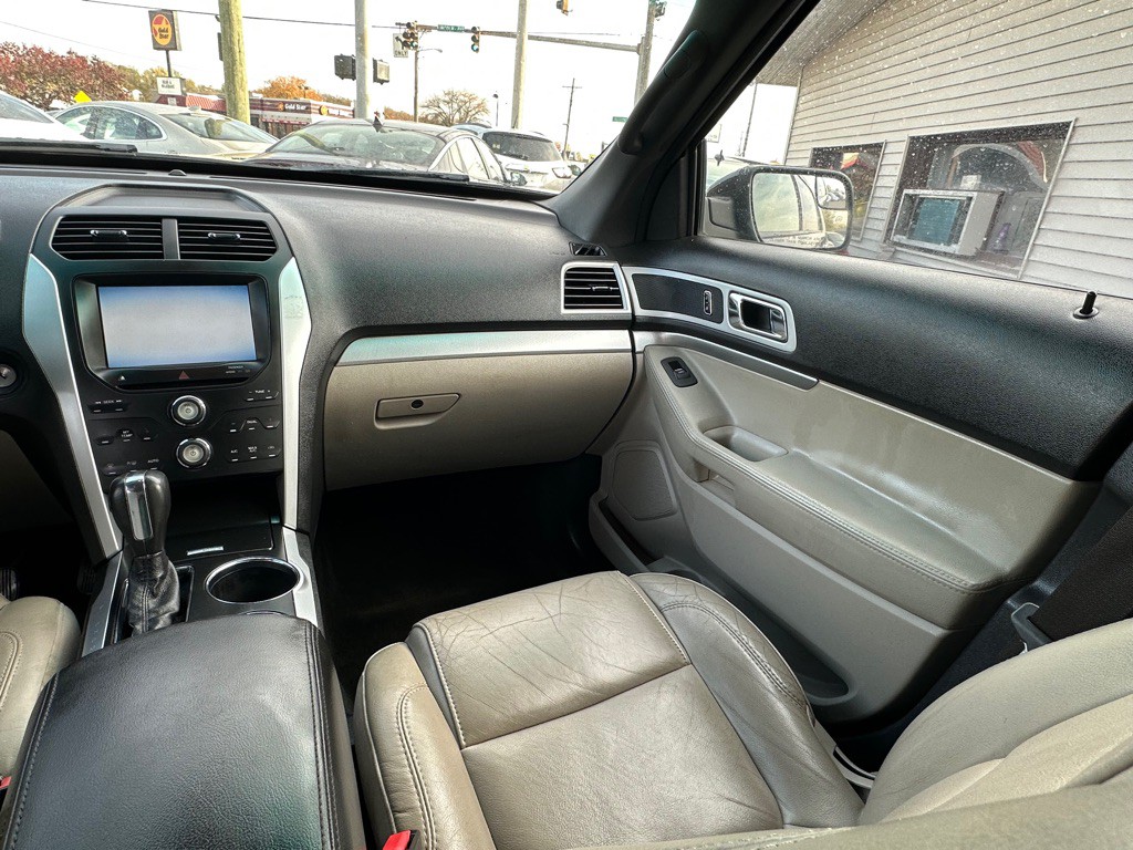 2011 Ford Explorer Image 7