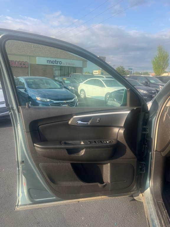 2009 Chevrolet Traverse Image 6