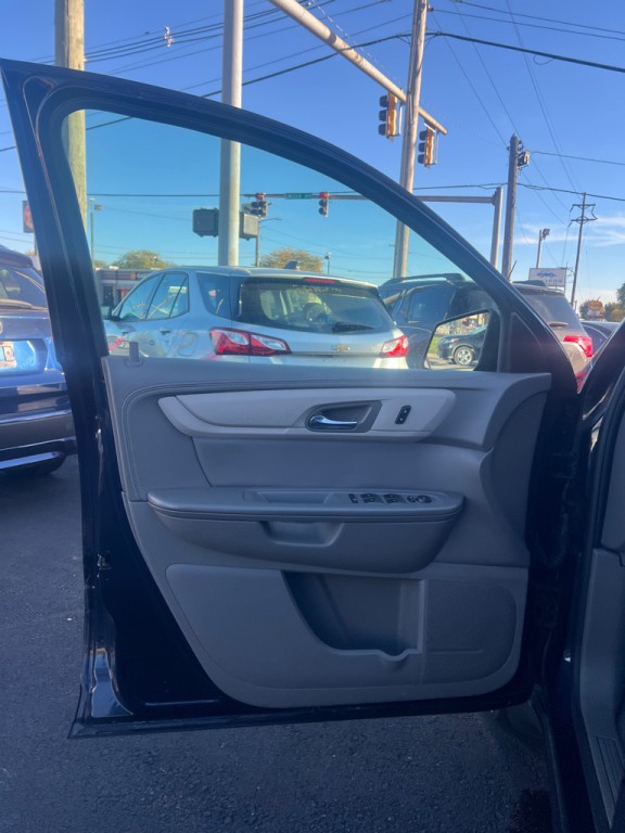 2017 Chevrolet Traverse Image 9