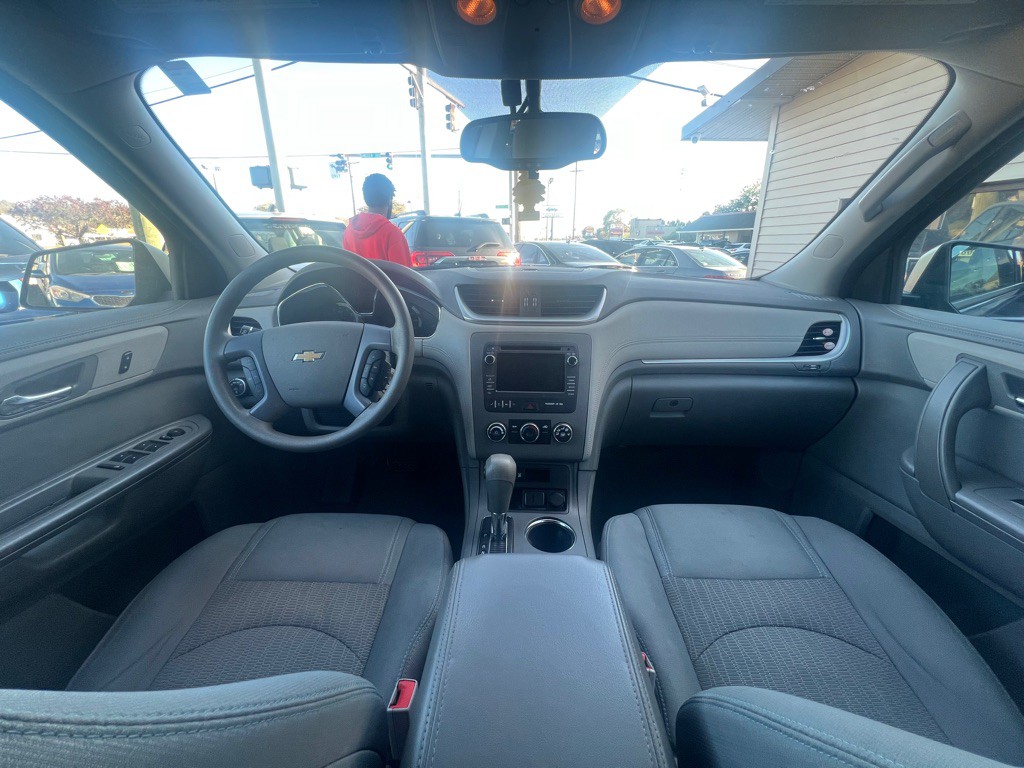 2017 Chevrolet Traverse Image 13