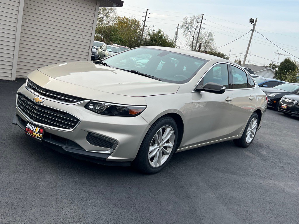 2016 Chevrolet Malibu Image 4